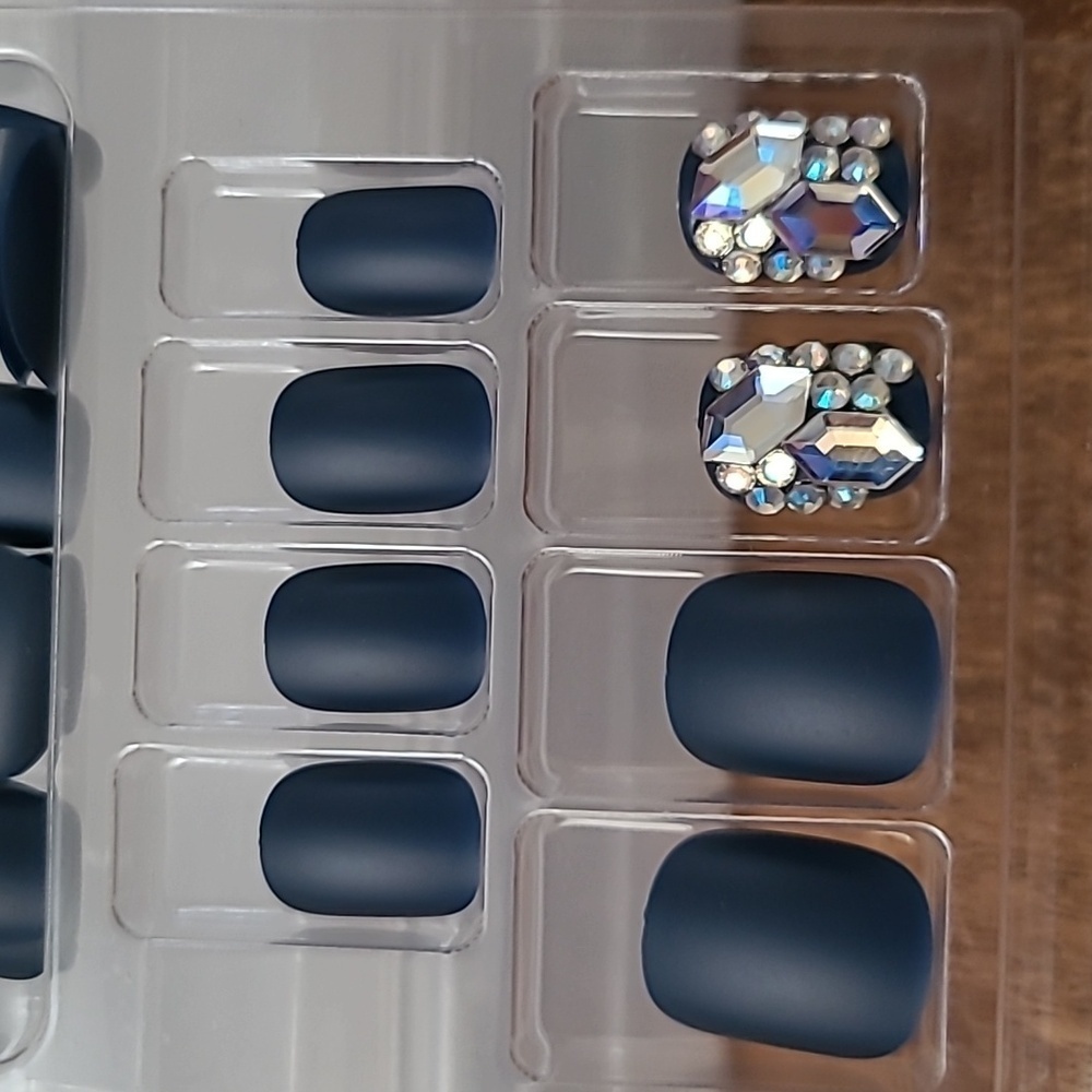 3D Rhinestone Sapphire Blue Matte Press on Nails